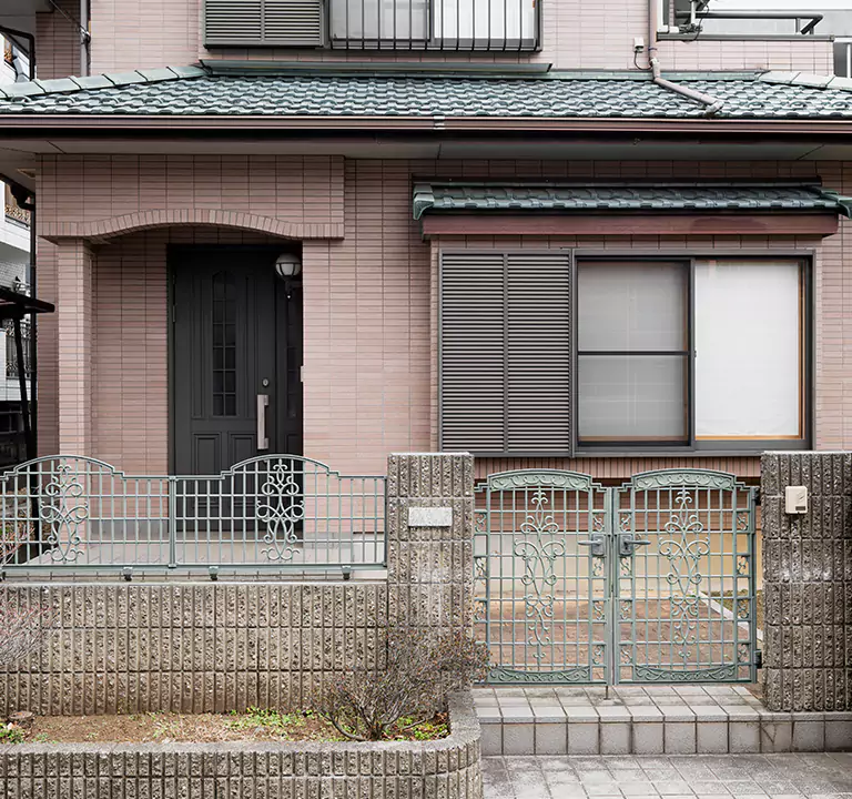 The Most Trusted Company to Sell Damaged House in Brookhaven